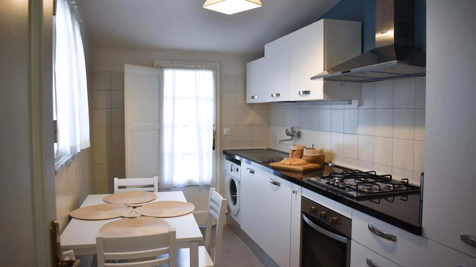 Renovated House 400 Meters From The Sea With Parking Villa Forte dei Marmi Italy